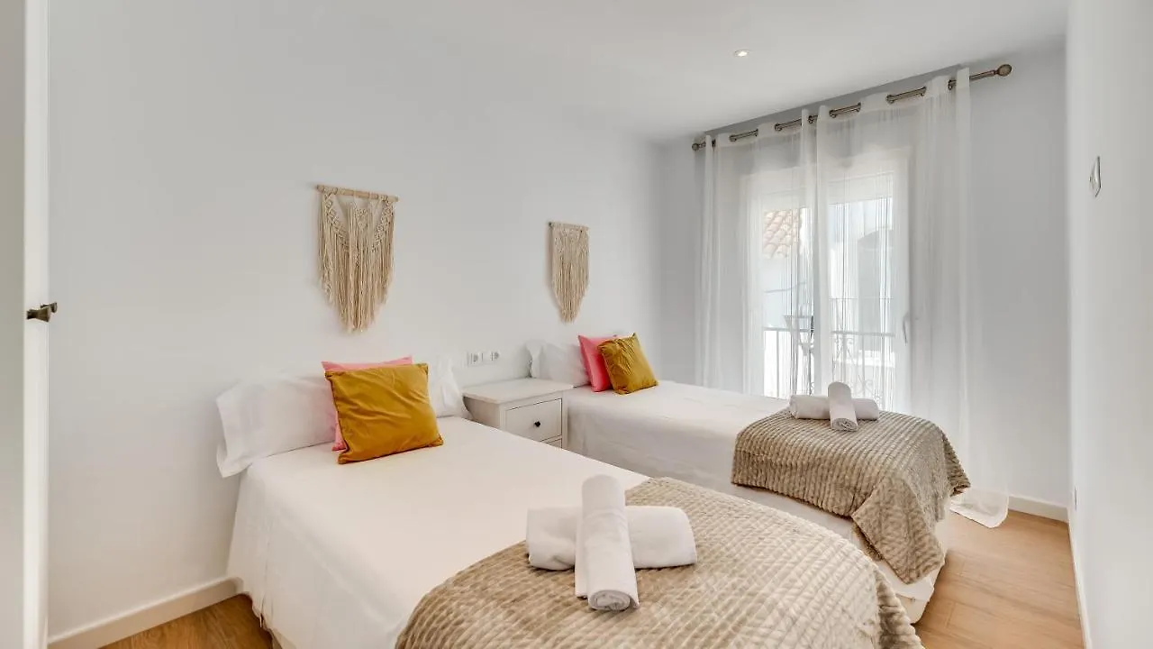 Historic Center Cozy Duplex Apartment Estepona Spain