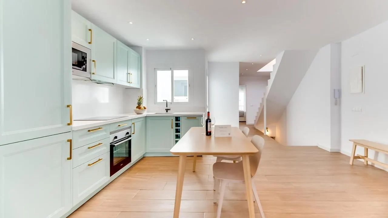 Historic Center Cozy Duplex Apartment Estepona